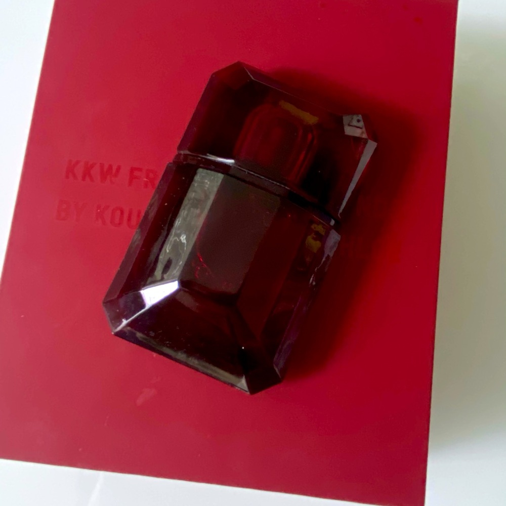 KKW- Kourtney Ruby Diamond perfume